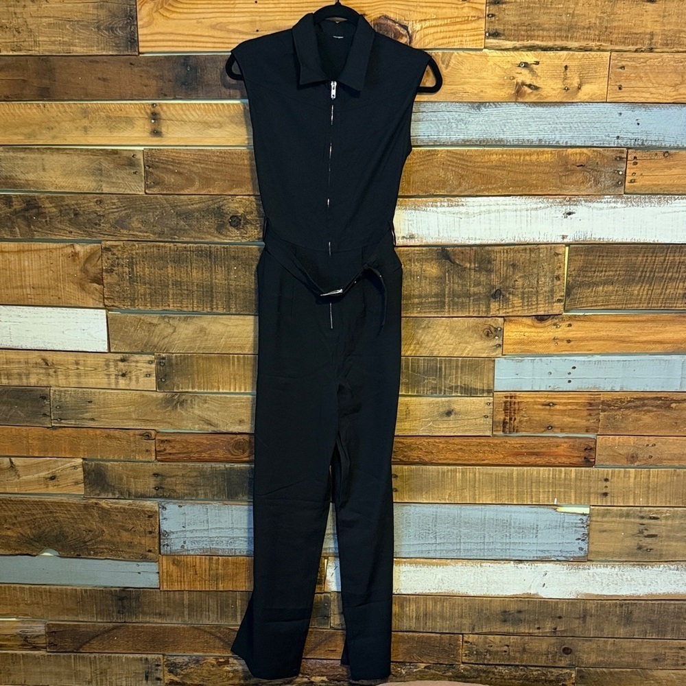 NWT Halara belted jumpsuit